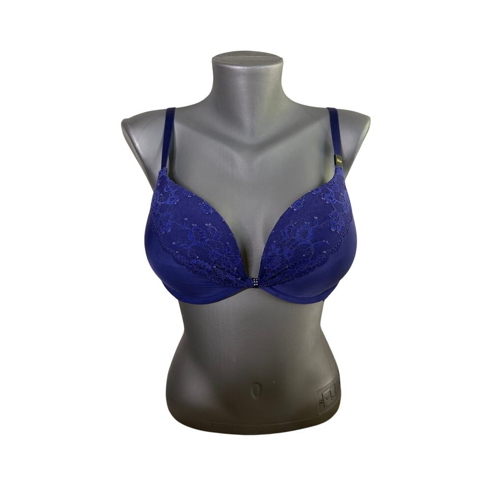 NWT New Victoria’s Secret Purple Lace Padded Demi 36D Bra Minor Discoloration